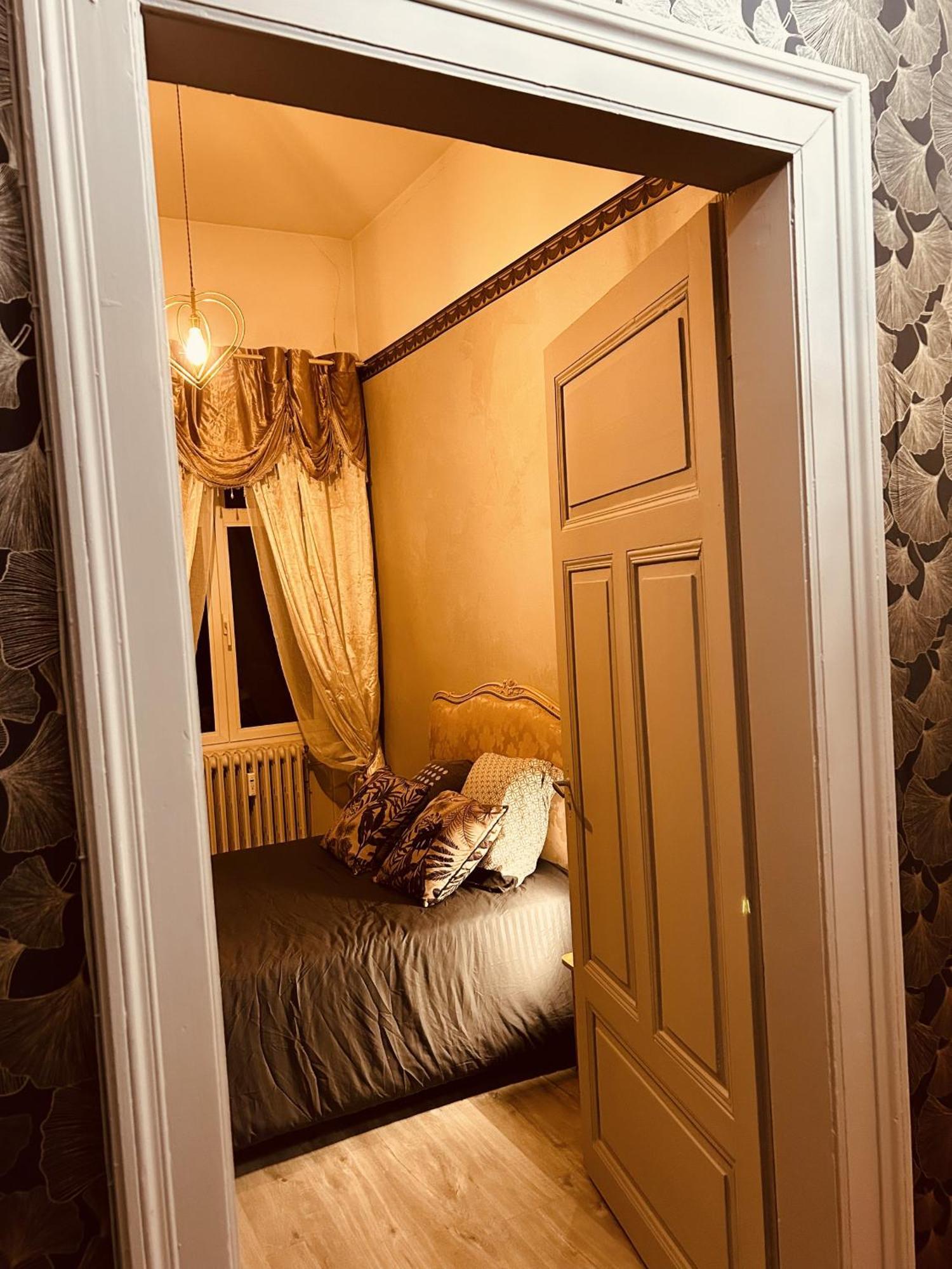 La Mariefacture - Comme A L'Opera Apartment Neuf-Brisach Bagian luar foto