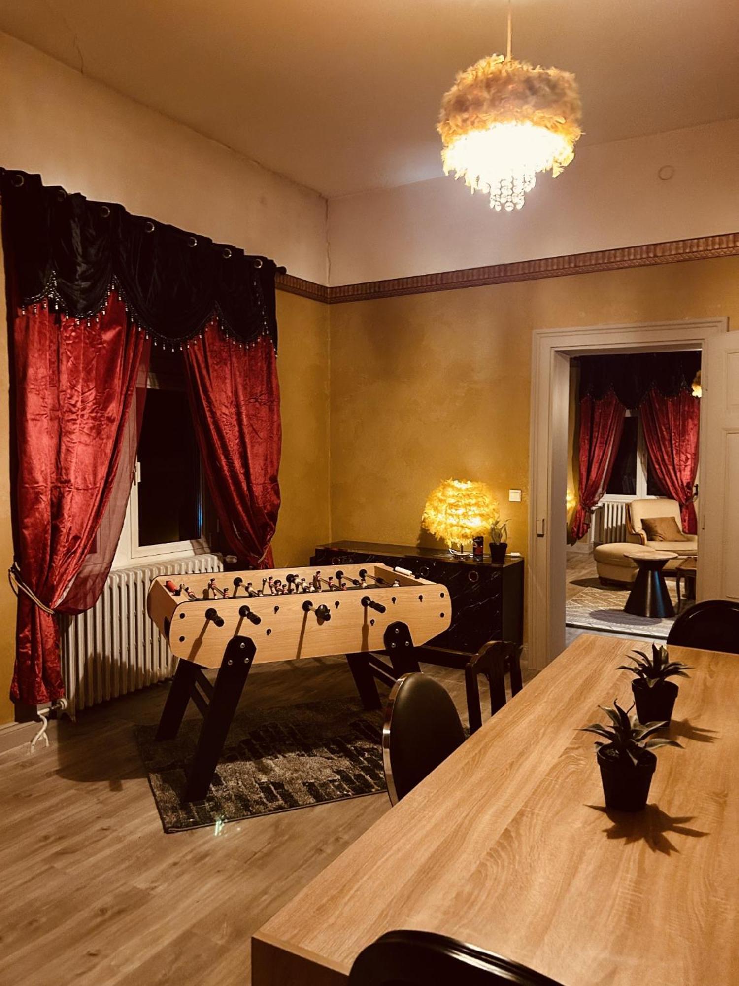 La Mariefacture - Comme A L'Opera Apartment Neuf-Brisach Bagian luar foto