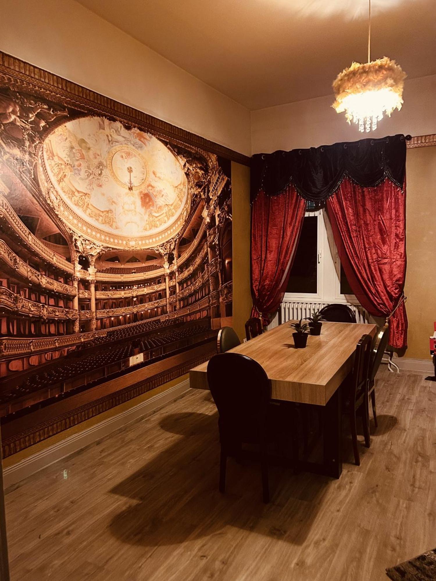 La Mariefacture - Comme A L'Opera Apartment Neuf-Brisach Bagian luar foto