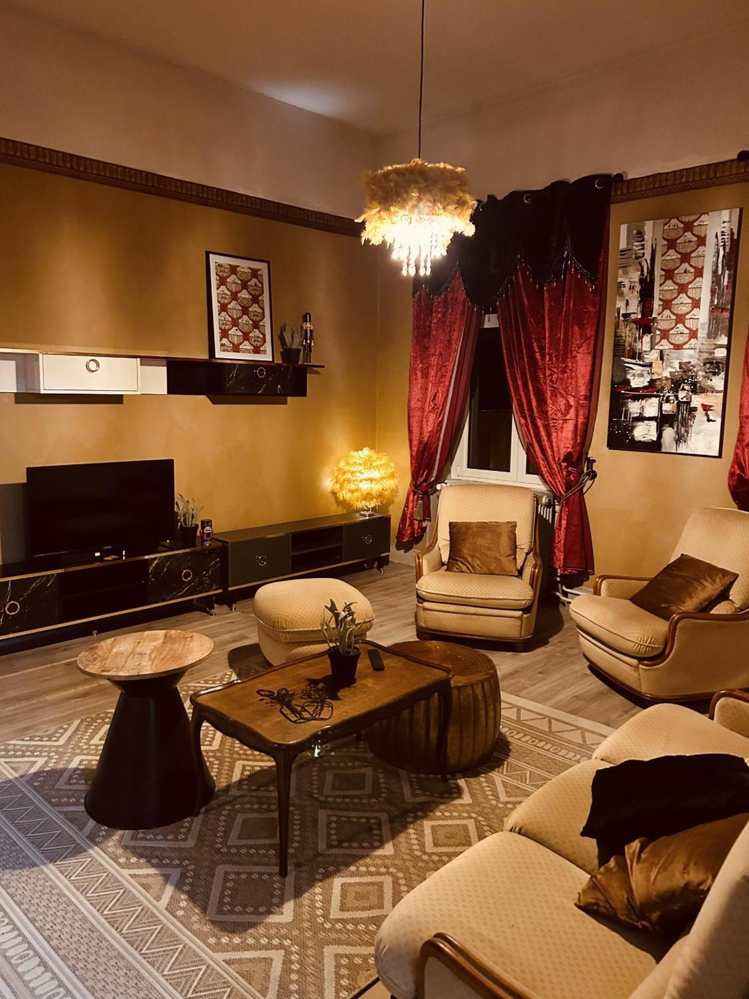 La Mariefacture - Comme A L'Opera Apartment Neuf-Brisach Bagian luar foto
